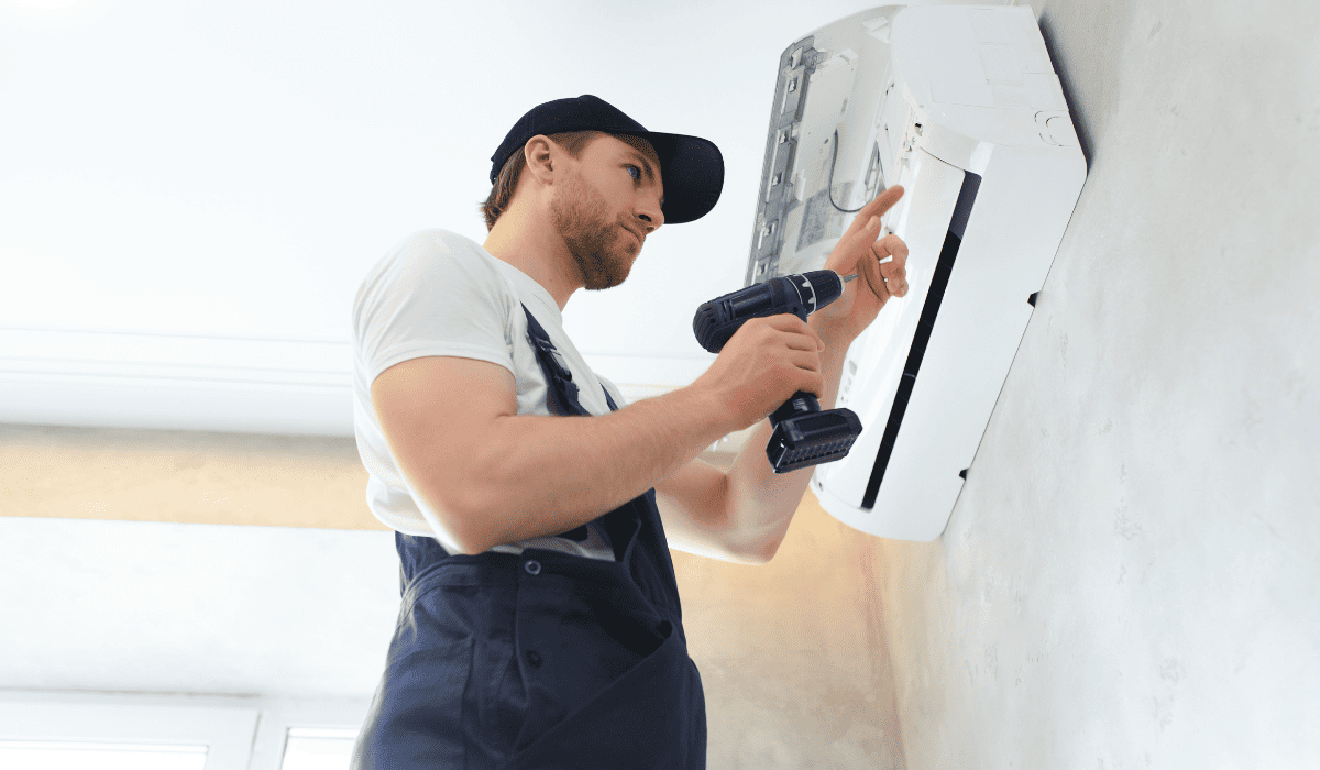 Çeşme Midea Klima Montajı